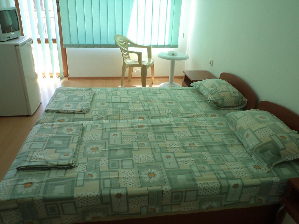 Guest House Vasilevi نيسيبار الغرفة الصورة